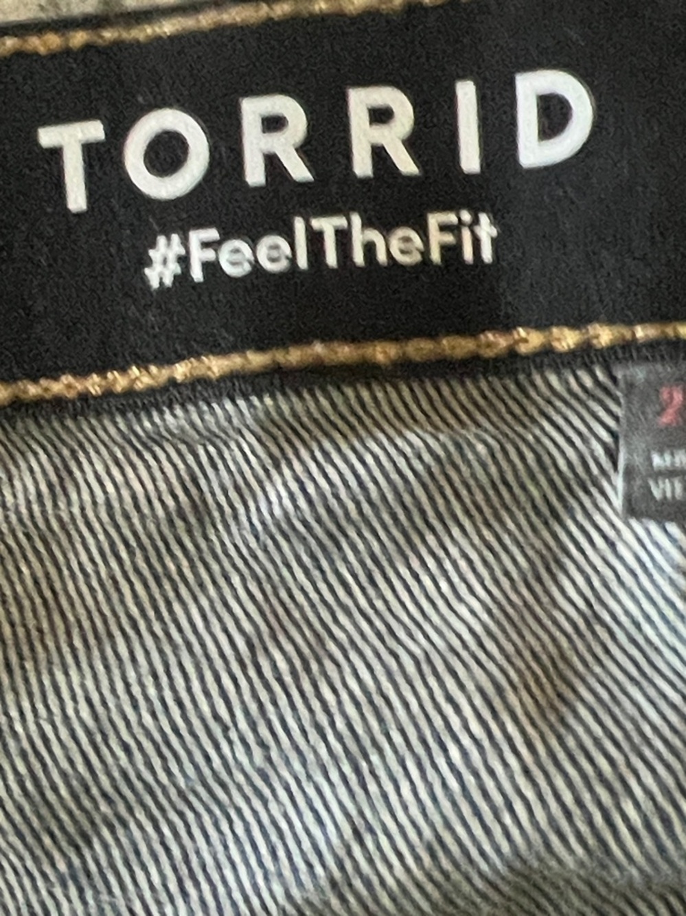 Torrid High Rise  BAGGY STRAIGHT
CLASSIC DENIM Jeans - Picture 4 of 5
